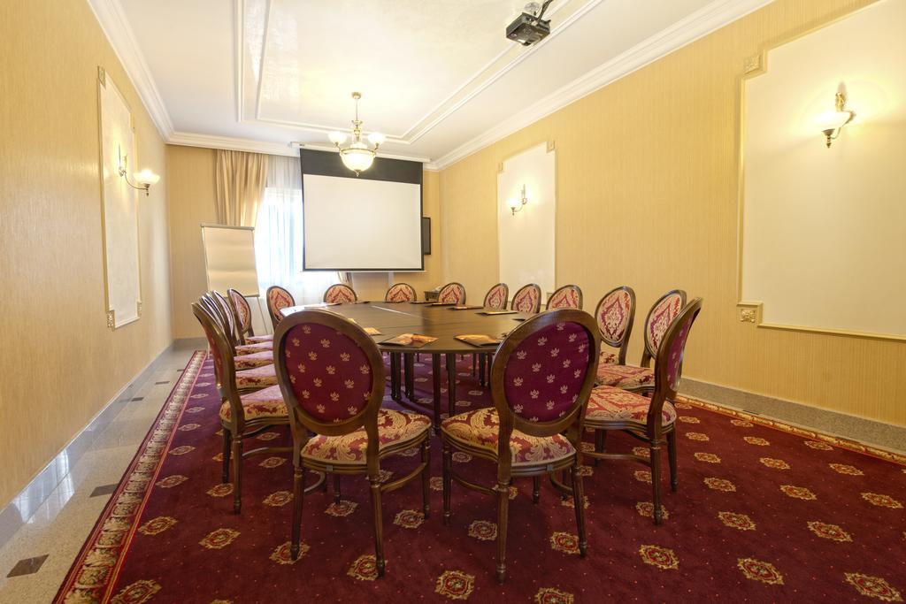 Hotel Jakub Sobieski Олава Экстерьер фото